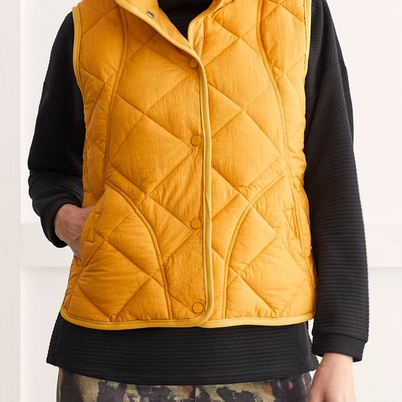 Tribal Vest - Picture 7 of 11